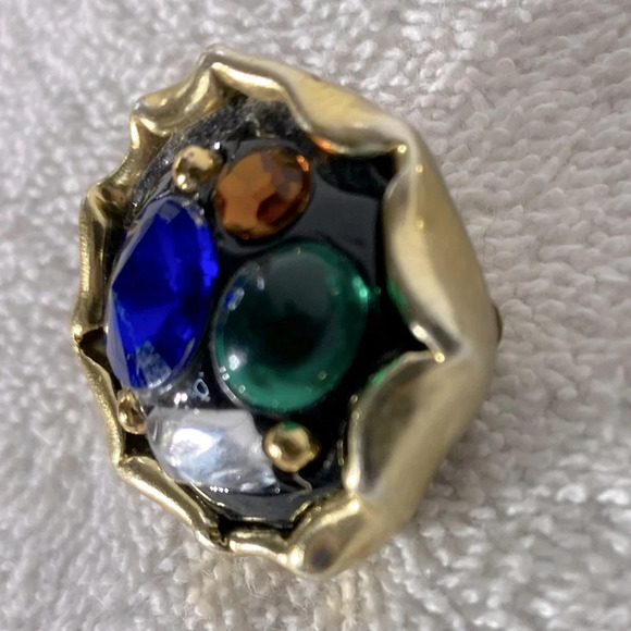 Vintage Handmade Round Plastic  Bejewelled Clip On Earrings - Picture 3 of 10